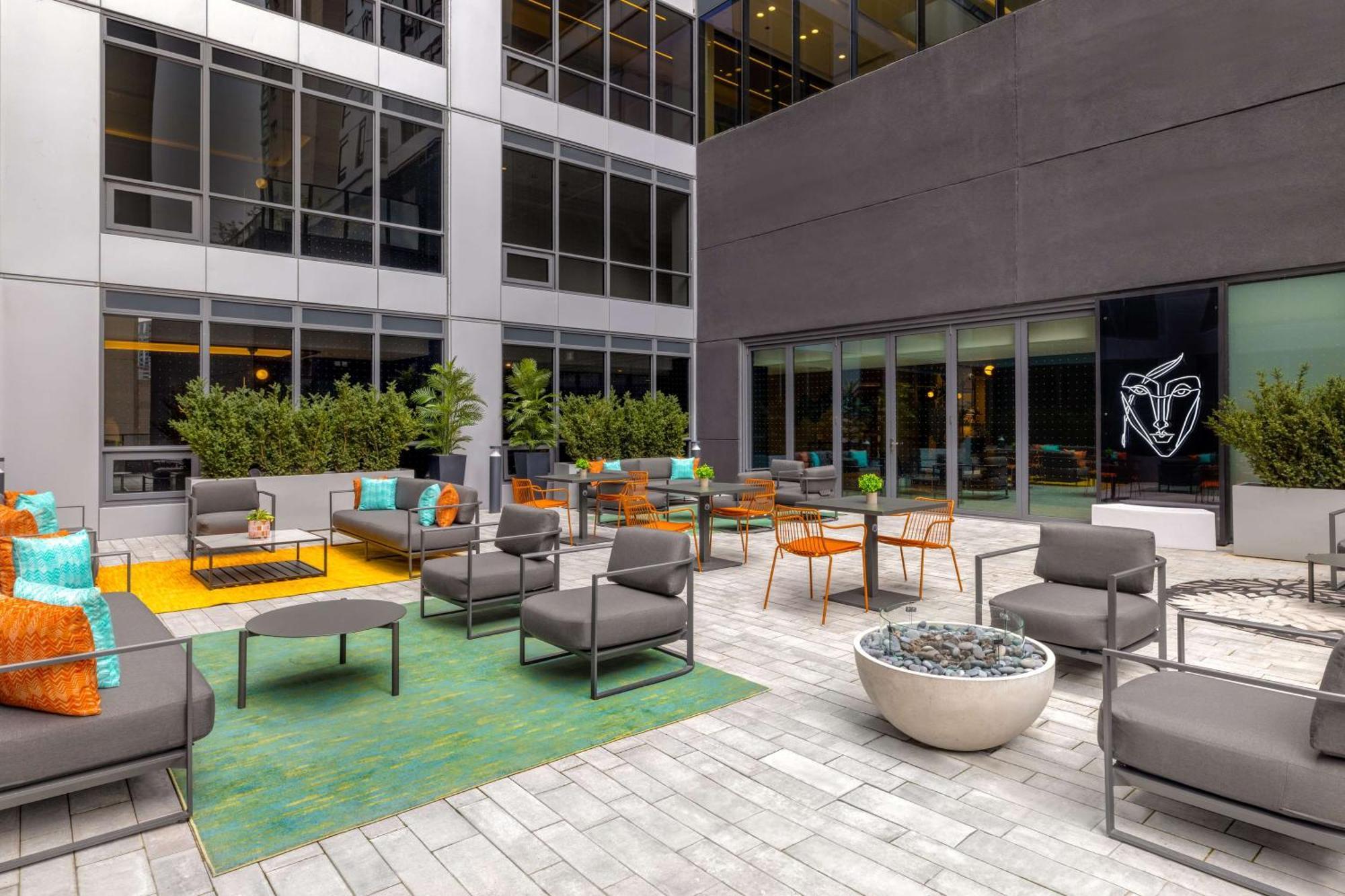 Canopy By Hilton Toronto Yorkville Εξωτερικό φωτογραφία